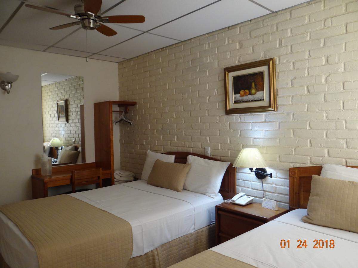 Hotel Mac Arthur Tegucigalpa Room photo